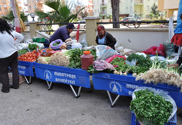 Muratpasa Belediyesi ismasan Plastik Pazar Masası Uygulaması - r02